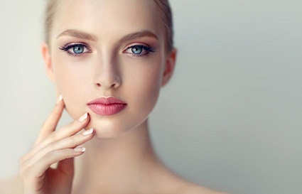 遮斑你要這樣做有效果_沈陽化妝學(xué)校