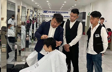 成功的美發(fā)人需要掌握哪幾點(diǎn)_沈陽美發(fā)學(xué)校