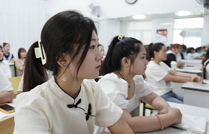 飲水思源！加強(qiáng)校企合作 實(shí)現(xiàn)共贏發(fā)展