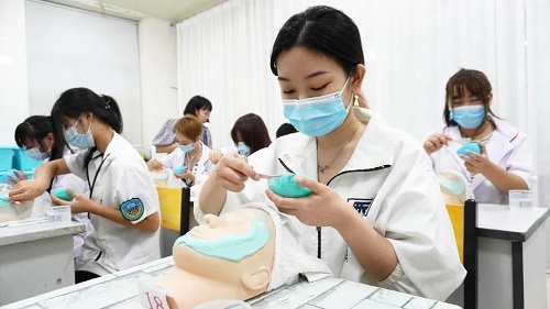 沈陽(yáng)美容學(xué)校