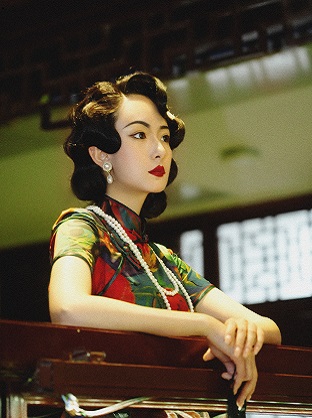 復(fù)古港風(fēng)妝造