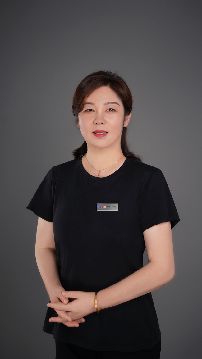 沈陽統(tǒng)麗學(xué)校副校長