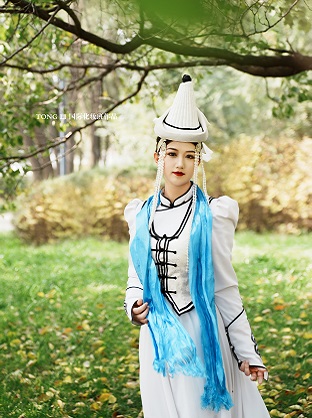 草原蒙古族公主妝造