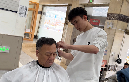 美發(fā)人如何快速晉升？沈陽(yáng)美發(fā)學(xué)校和你說(shuō)技巧