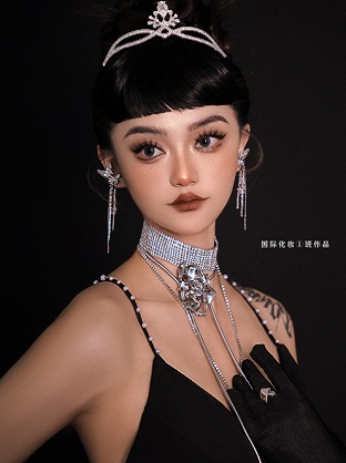 國(guó)際化妝一班 赫本妝造