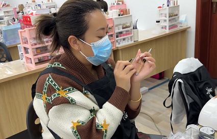 什么人適合學(xué)美甲 沈陽(yáng)美甲學(xué)校