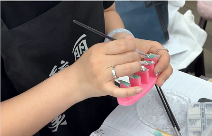 美甲速成班一個(gè)月的課程  沈陽(yáng)美甲學(xué)校