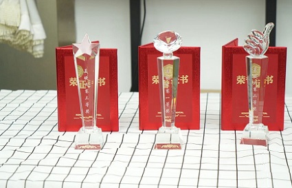 美睫大賽：統(tǒng)麗學(xué)校學(xué)生綻放技藝風(fēng)采