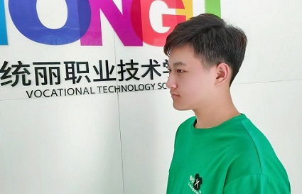 如何成為一名合格的美發(fā)師？美發(fā)培訓(xùn)學(xué)校這樣說