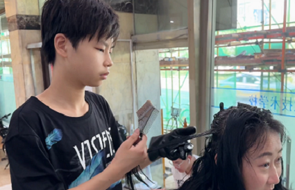 學(xué)美發(fā)多大年齡合適？