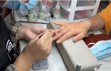 學美甲正規(guī)學校 多大能學美甲