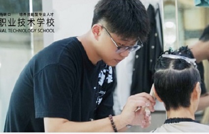 美發(fā)只學(xué)剪發(fā)夠不夠用？沈陽(yáng)美發(fā)學(xué)校