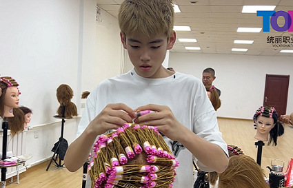 沈陽(yáng)美發(fā)學(xué)校：美發(fā)速成班要學(xué)多久