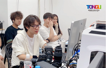 沈陽攝影學(xué)校 多久能學(xué)會(huì)攝影