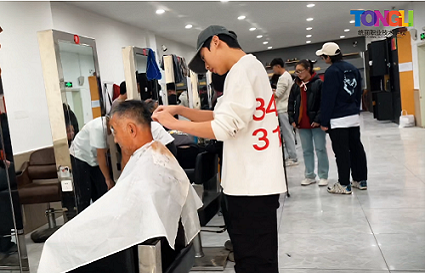 學美發(fā)有幾個階段你知道嗎？過來人告訴你