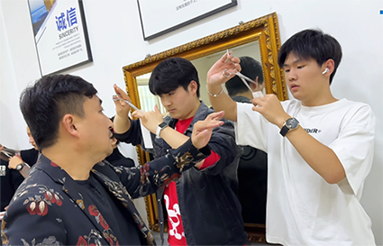 關(guān)于美發(fā)你是否有以下三個疑問 沈陽學(xué)美發(fā)學(xué)費(fèi)多少?學(xué)理發(fā)。。。