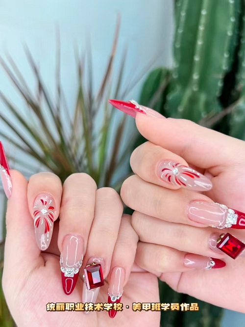 沈陽美甲學(xué)校