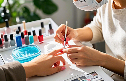 想要系統(tǒng)學(xué)習(xí)美甲，沈陽美甲學(xué)校給你以下建議