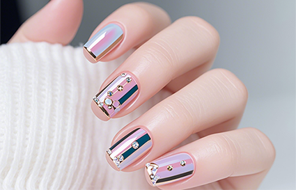 沈陽美甲學(xué)校-關(guān)于美甲貼鉆會(huì)遇到的問題