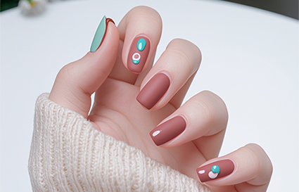 沈陽美甲學(xué)校-美甲封層后亮度不夠？不持久？