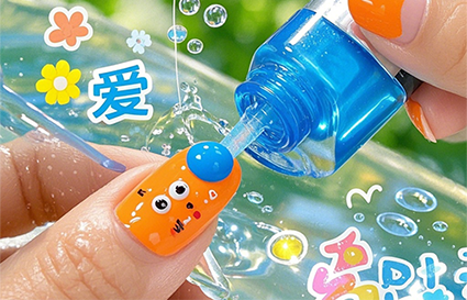 指尖甲油膠容易掉的原因