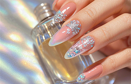 沈陽美甲學校帶您了解常見的指甲問題