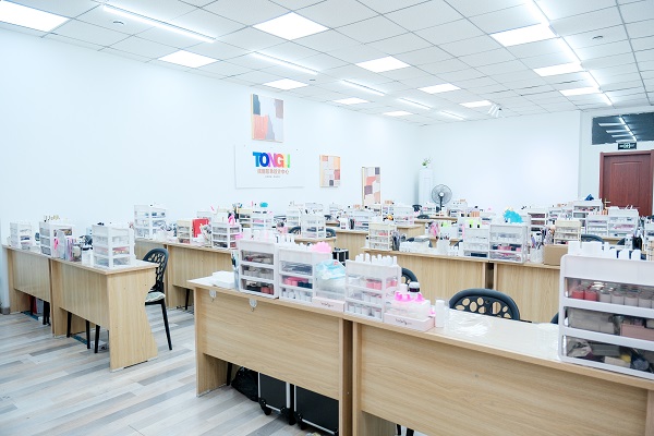 學(xué)校環(huán)境