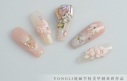 美甲學(xué)徒一般多久出師？