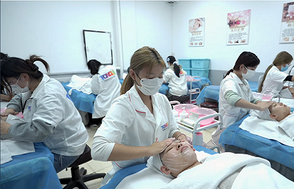 美容護膚技術(shù)如何提升？沈陽美容學(xué)校給你支個招